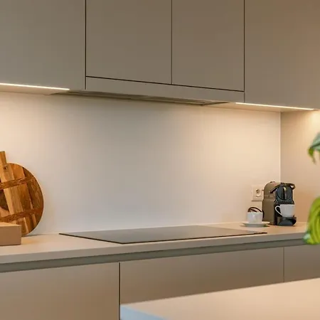 Huswell - With Fantastic View, Terrace And Parking