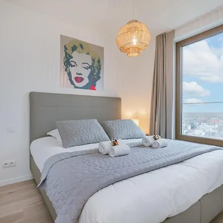 Huswell - With Fantastic View, Terrace And Parking Διαμέρισμα Οστένδη