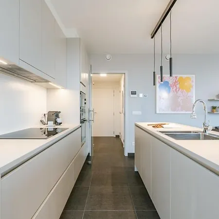 Huswell - With Fantastic View, Terrace And Parking Appartement *