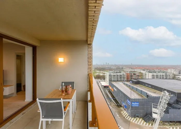 Huswell - With Fantastic View, Terrace And Parking Ostend