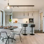 Huswell - With Fantastic View, Terrace And Parking