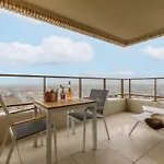 Apartmán Huswell - With Fantastic View, Terrace And Parking *